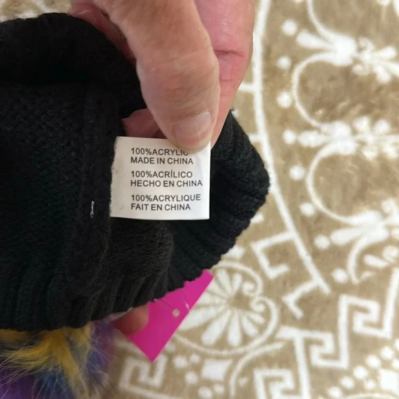 BETSEY JOHNSON RAINBOW POM POM BEANIE HAT HEART LOGO NWT - Picture 4 of 5